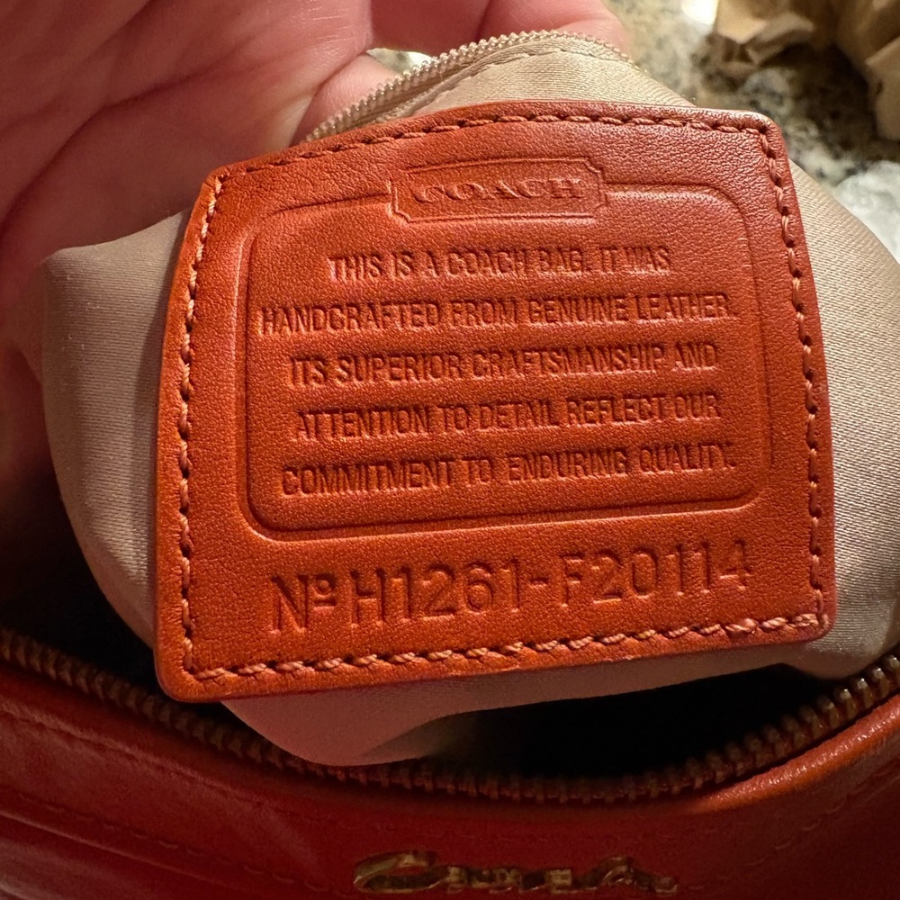 Coach Leather Pleated Shoulder Handbag Purse Coral - Picture 7 of 8